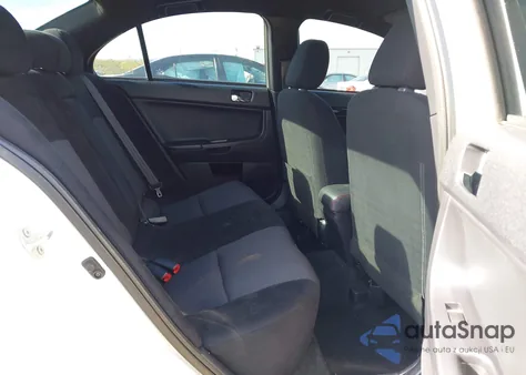 2015 Mitsubishi Lancer Evolution Final Edition z USA, uszkodzony, nr VIN JA32W7FV2FU028031